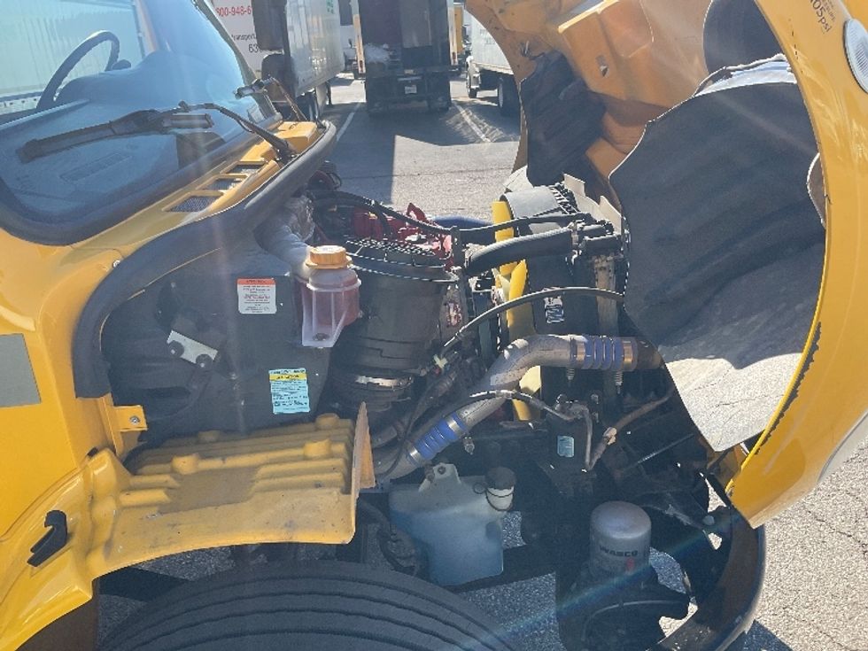 Medium Duty Box Truck-Light and Medium Duty Trucks-Freightliner-2022-M2-Piqua-OH-264,552\n\t\tmiles-$ 45,000 - Image 23