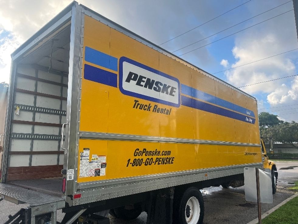 Medium Duty Box Truck-Light and Medium Duty Trucks-Freightliner-2022-M2-Pompano Beach-FL-212,238\n\t\tmiles-$ 51,250 - Image 13