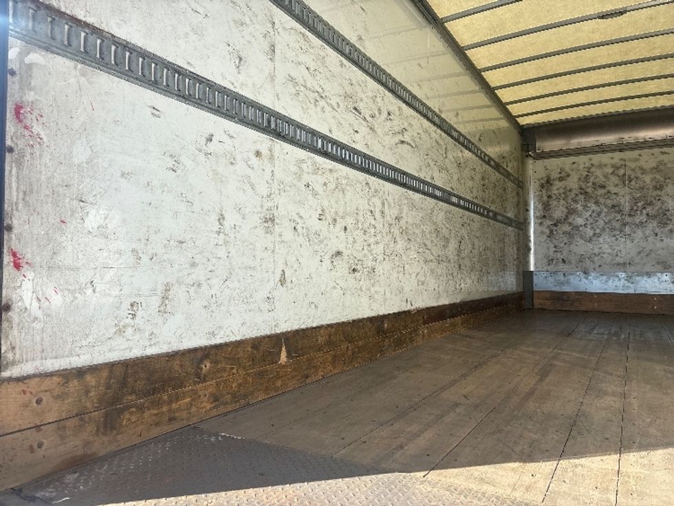 Medium Duty Box Truck-Light and Medium Duty Trucks-Freightliner-2022-M2-Poplar Bluff-MO-258,010\n\t\tmiles-$ 47,000 - Image 11