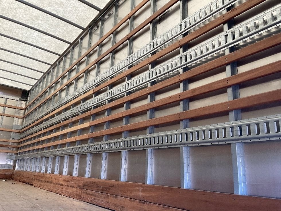 Medium Duty Box Truck-Light and Medium Duty Trucks-Freightliner-2022-M2-Poplar Bluff-MO-369,981\n\t\tmiles-$ 26,250 - Image 10