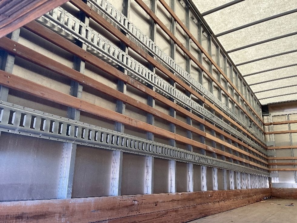 Medium Duty Box Truck-Light and Medium Duty Trucks-Freightliner-2022-M2-Poplar Bluff-MO-369,981\n\t\tmiles-$ 26,250 - Image 11