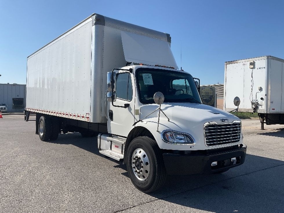 Medium Duty Box Truck-Light and Medium Duty Trucks-Freightliner-2022-M2-Poplar Bluff-MO-383,614\n\t\tmiles-$ 28,250 - Image 1