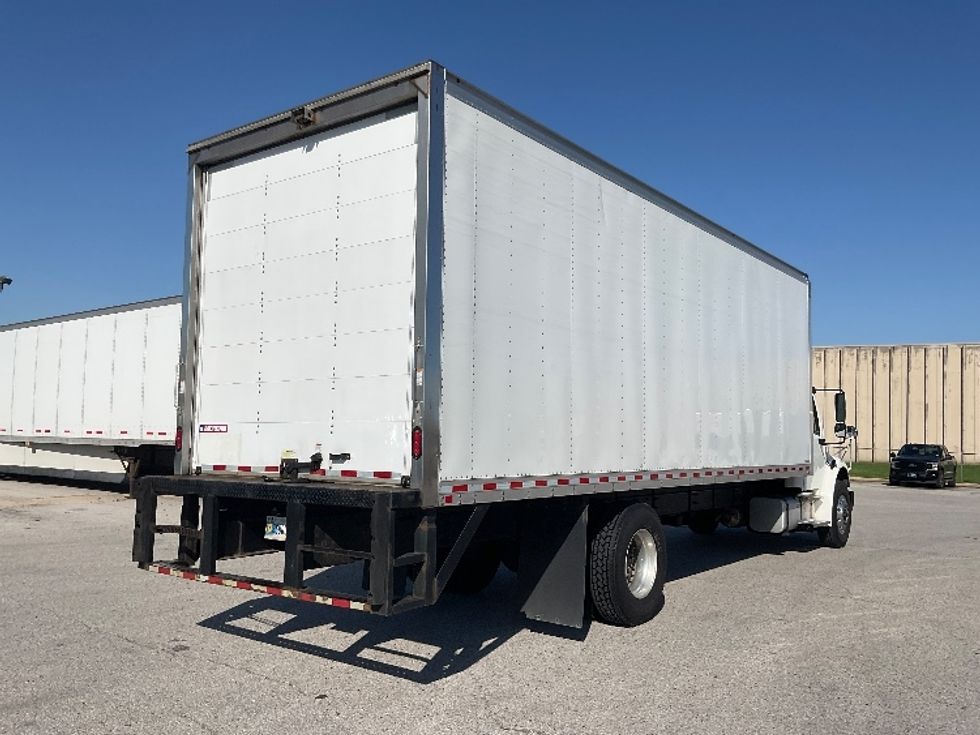Medium Duty Box Truck-Light and Medium Duty Trucks-Freightliner-2022-M2-Poplar Bluff-MO-383,614\n\t\tmiles-$ 28,250 - Image 12