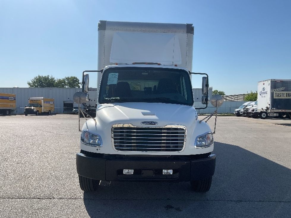 Medium Duty Box Truck-Light and Medium Duty Trucks-Freightliner-2022-M2-Poplar Bluff-MO-383,614\n\t\tmiles-$ 28,250 - Image 2
