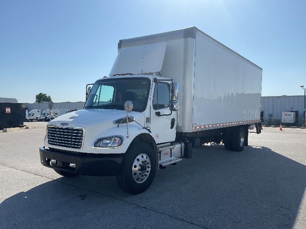 Medium Duty Box Truck-Light and Medium Duty Trucks-Freightliner-2022-M2-Poplar Bluff-MO-383,614\n\t\tmiles-$ 28,250 - Image 3