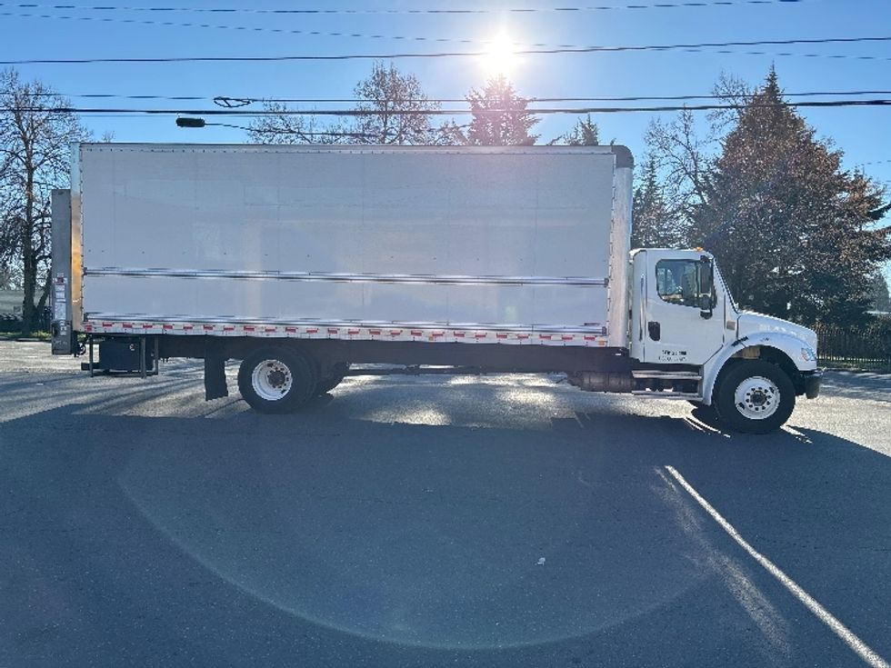 Medium Duty Box Truck-Light and Medium Duty Trucks-Freightliner-2022-M2-Portland-OR-112,837\n\t\tmiles-$ 76,000 - Image 15
