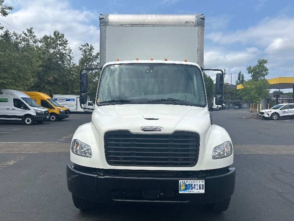 Medium Duty Box Truck-Light and Medium Duty Trucks-Freightliner-2022-M2-Portland-OR-151,075\n\t\tmiles-$ 72,250 - Image 2