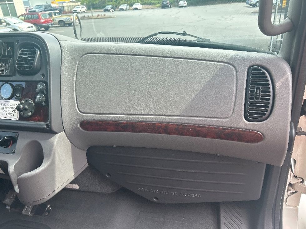Medium Duty Box Truck-Light and Medium Duty Trucks-Freightliner-2022-M2-Portland-OR-151,075\n\t\tmiles-$ 72,250 - Image 21
