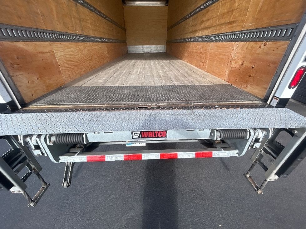 Medium Duty Box Truck-Light and Medium Duty Trucks-Freightliner-2022-M2-Portland-OR-184,549\n\t\tmiles-$ 68,000 - Image 10