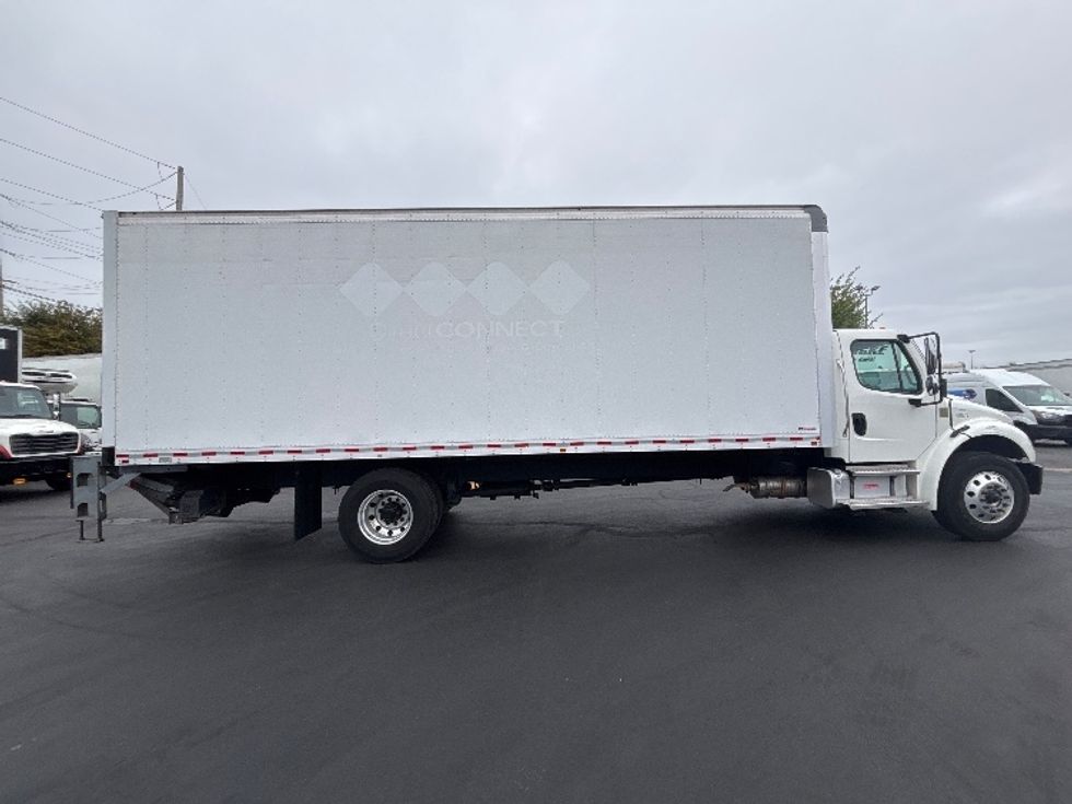 Medium Duty Box Truck-Light and Medium Duty Trucks-Freightliner-2022-M2-Portland-OR-184,549\n\t\tmiles-$ 68,000 - Image 15