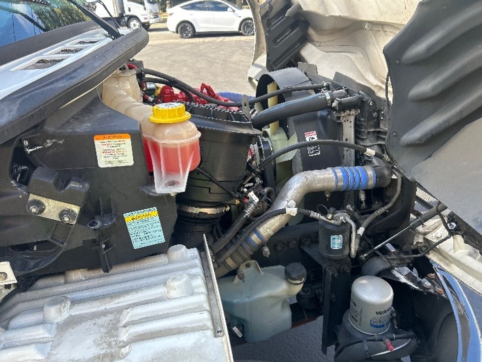 Medium Duty Box Truck-Light and Medium Duty Trucks-Freightliner-2022-M2-Portland-OR-184,549\n\t\tmiles-$ 68,000 - Image 23