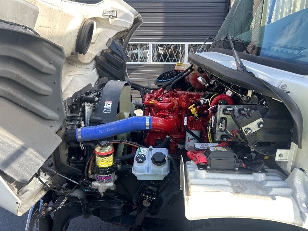 Medium Duty Box Truck-Light and Medium Duty Trucks-Freightliner-2022-M2-Portland-OR-184,549\n\t\tmiles-$ 68,000 - Image 24