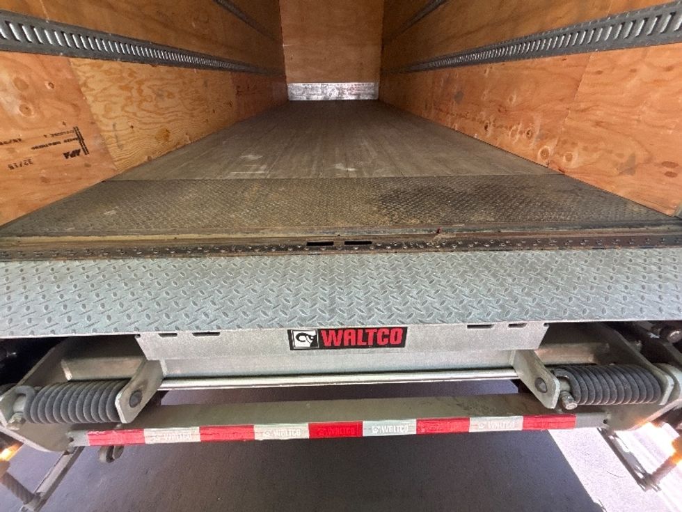 Medium Duty Box Truck-Light and Medium Duty Trucks-Freightliner-2022-M2-Portland-OR-185,837\n\t\tmiles-$ 67,750 - Image 10