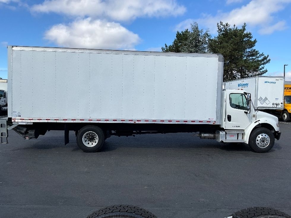 Medium Duty Box Truck-Light and Medium Duty Trucks-Freightliner-2022-M2-Portland-OR-230,880\n\t\tmiles-$ 58,750 - Image 15