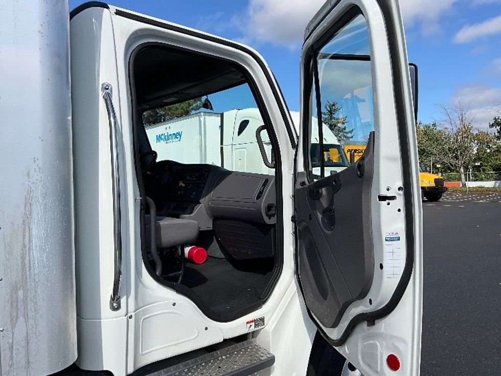 Medium Duty Box Truck-Light and Medium Duty Trucks-Freightliner-2022-M2-Portland-OR-230,880\n\t\tmiles-$ 58,750 - Image 19