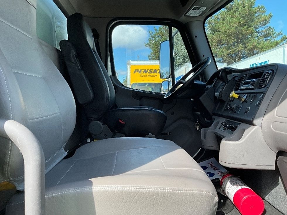 Medium Duty Box Truck-Light and Medium Duty Trucks-Freightliner-2022-M2-Portland-OR-230,880\n\t\tmiles-$ 58,750 - Image 21