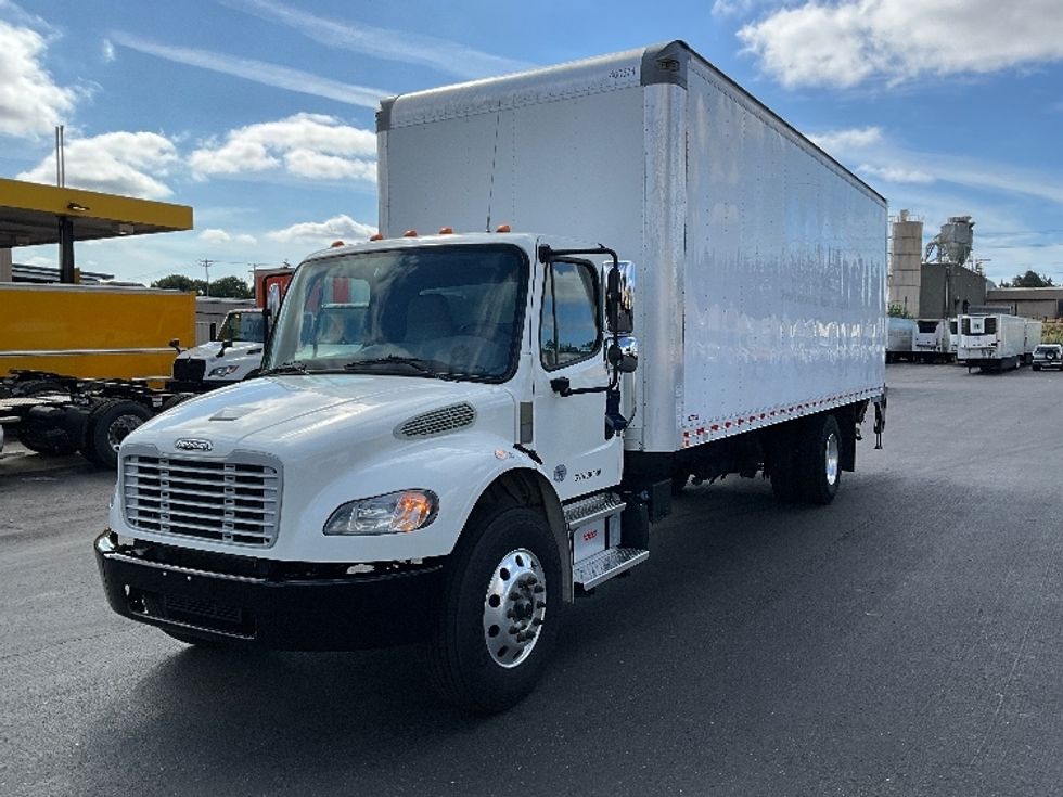Medium Duty Box Truck-Light and Medium Duty Trucks-Freightliner-2022-M2-Portland-OR-230,880\n\t\tmiles-$ 58,750 - Image 3