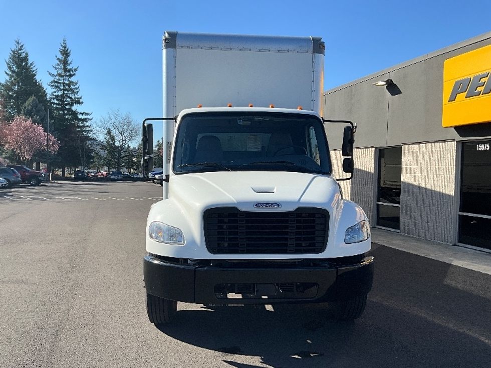 Medium Duty Box Truck-Light and Medium Duty Trucks-Freightliner-2022-M2-Portland-OR-252,566\n\t\tmiles-$ 55,250 - Image 2