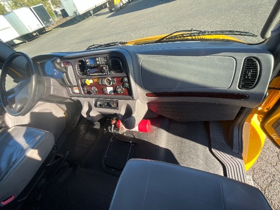 Medium Duty Box Truck-Light and Medium Duty Trucks-Freightliner-2022-M2-Portland-OR-258,118\n\t\tmiles-$ 49,250 - Image 21