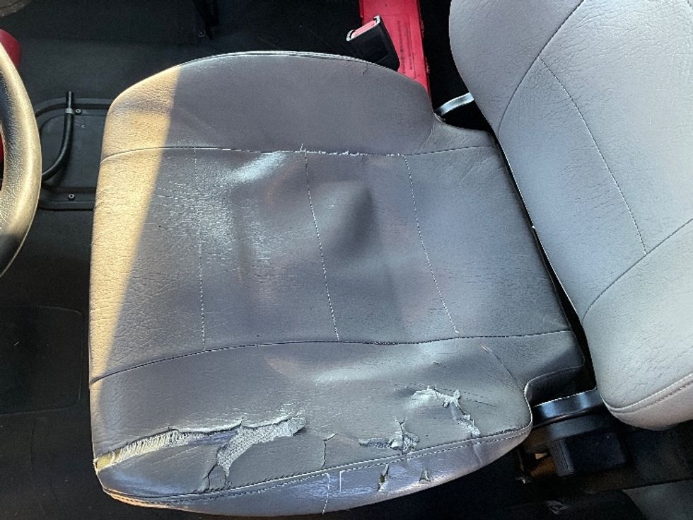 Medium Duty Box Truck-Light and Medium Duty Trucks-Freightliner-2022-M2-Portland-OR-258,118\n\t\tmiles-$ 49,250 - Image 28