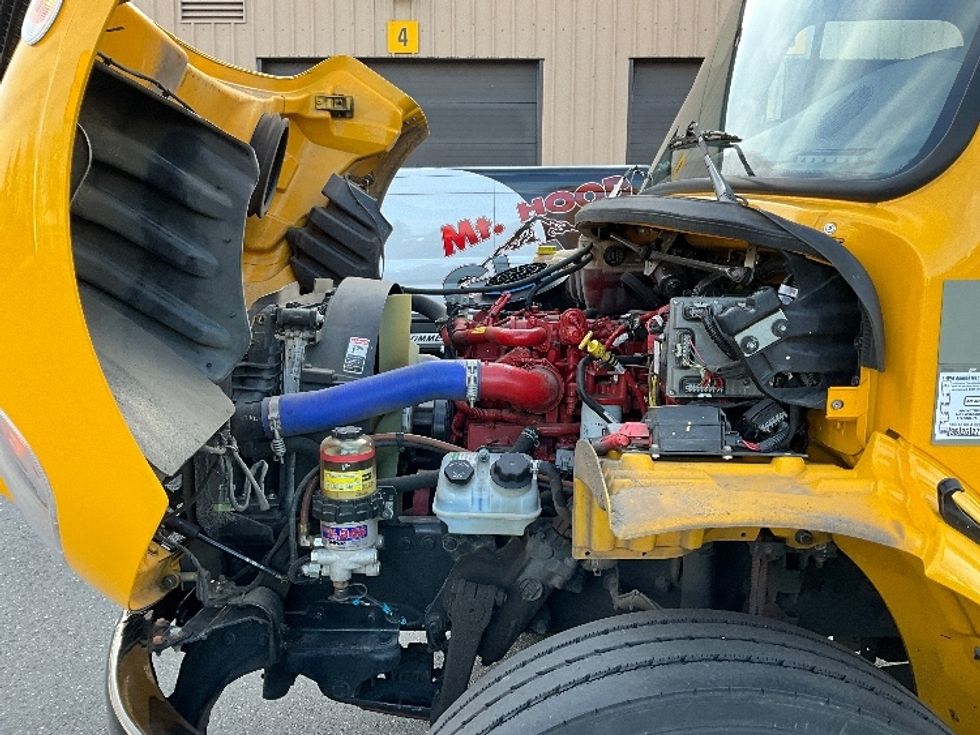 Medium Duty Box Truck-Light and Medium Duty Trucks-Freightliner-2022-M2-Portland-OR-80,382\n\t\tmiles-$ 79,500 - Image 24