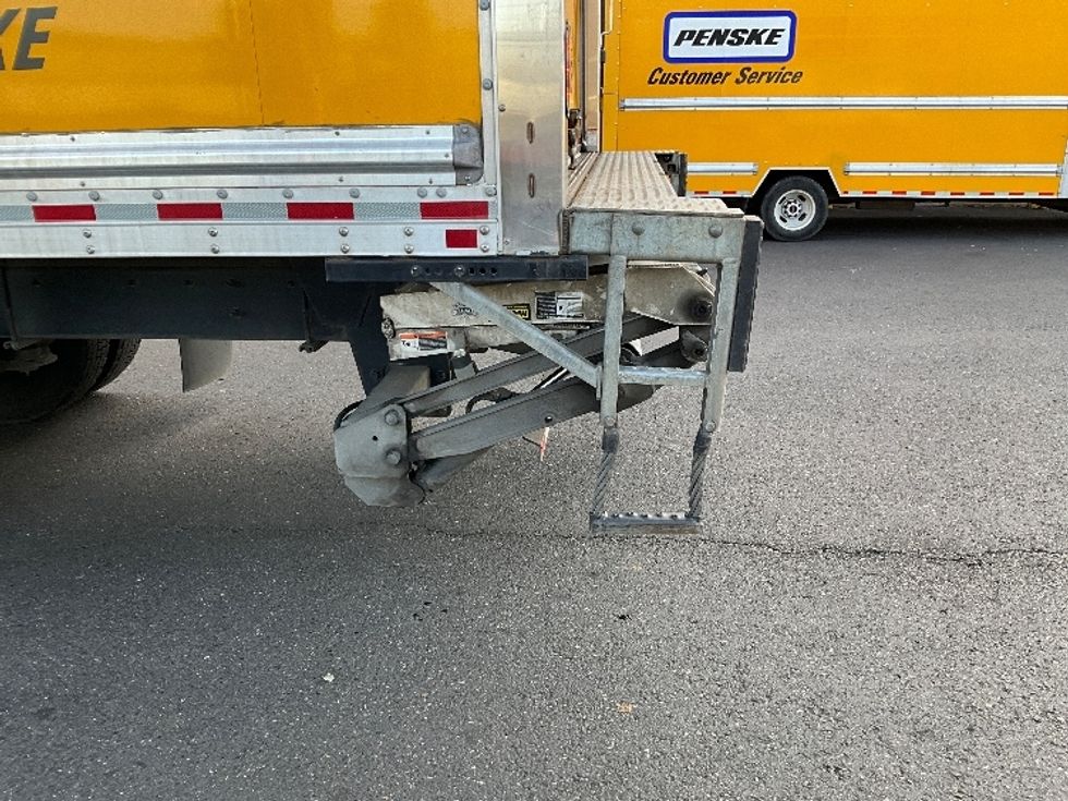 Medium Duty Box Truck-Light and Medium Duty Trucks-Freightliner-2022-M2-Portland-OR-80,382\n\t\tmiles-$ 79,500 - Image 28