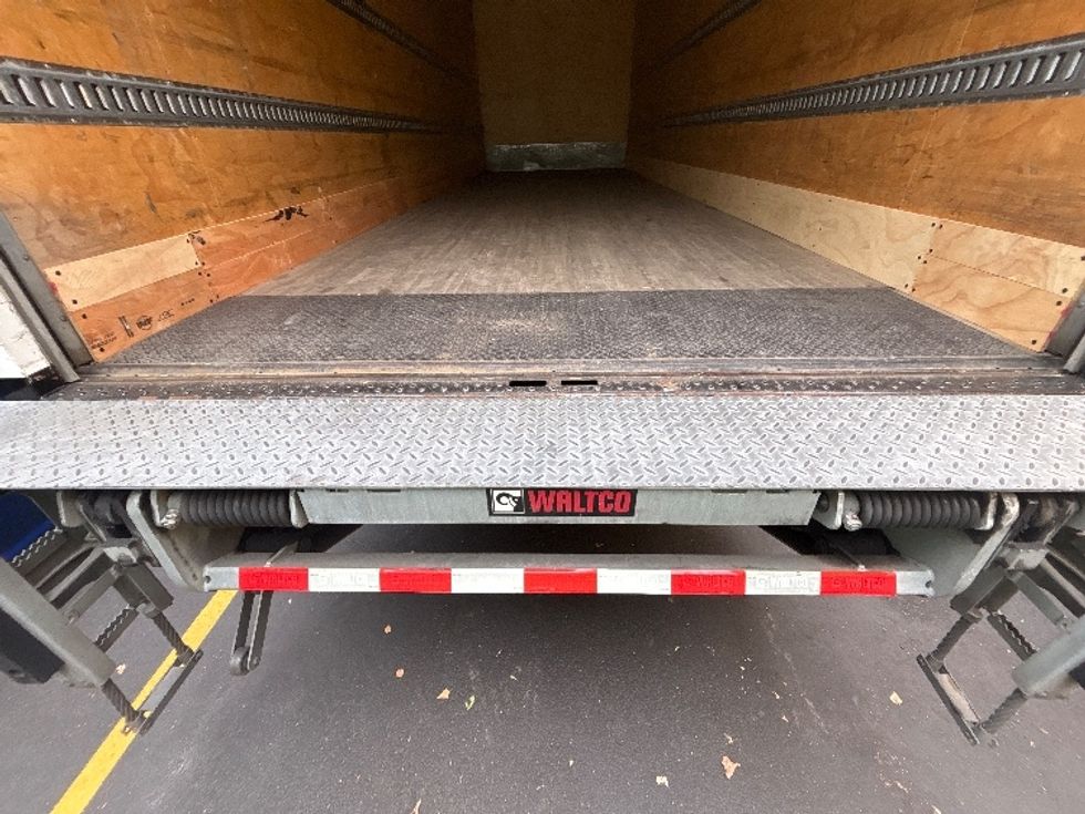 Medium Duty Box Truck-Light and Medium Duty Trucks-Freightliner-2022-M2-Portland-OR-92,510\n\t\tmiles-$ 84,250 - Image 10