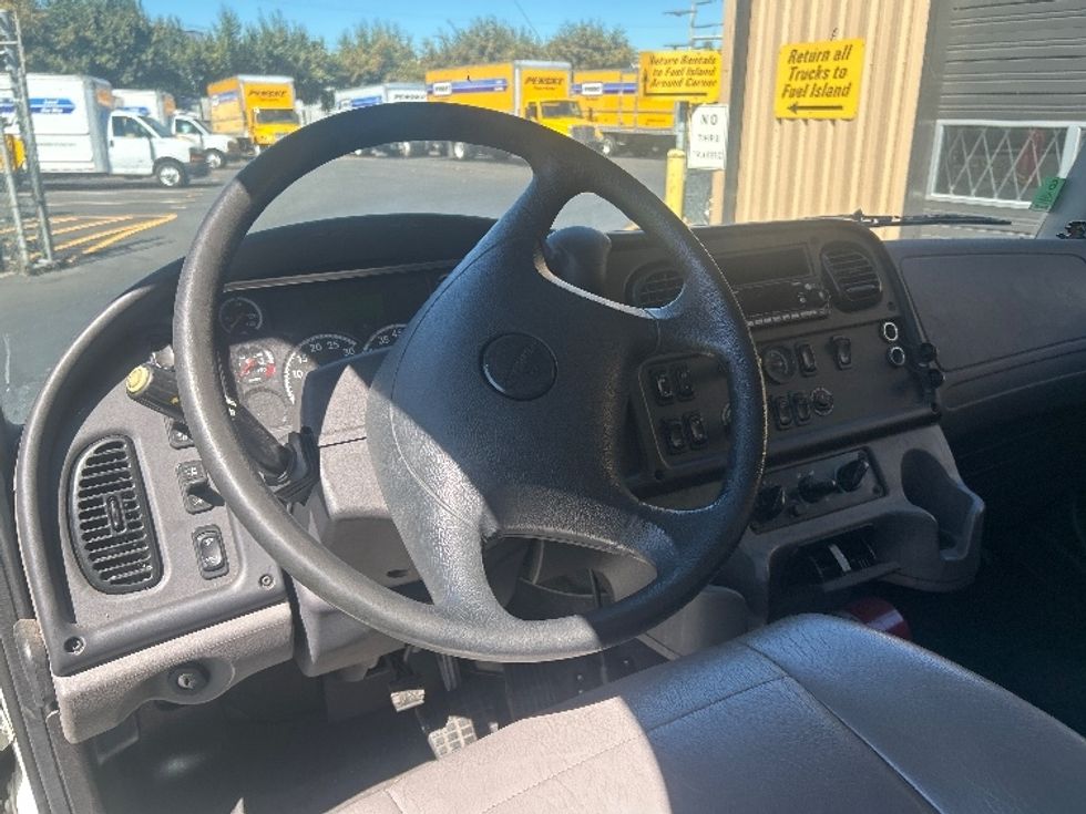 Medium Duty Box Truck-Light and Medium Duty Trucks-Freightliner-2022-M2-Portland-OR-92,510\n\t\tmiles-$ 84,250 - Image 17