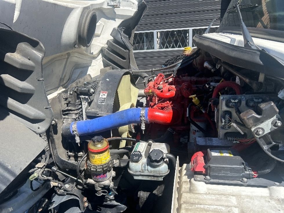 Medium Duty Box Truck-Light and Medium Duty Trucks-Freightliner-2022-M2-Portland-OR-92,510\n\t\tmiles-$ 84,250 - Image 24