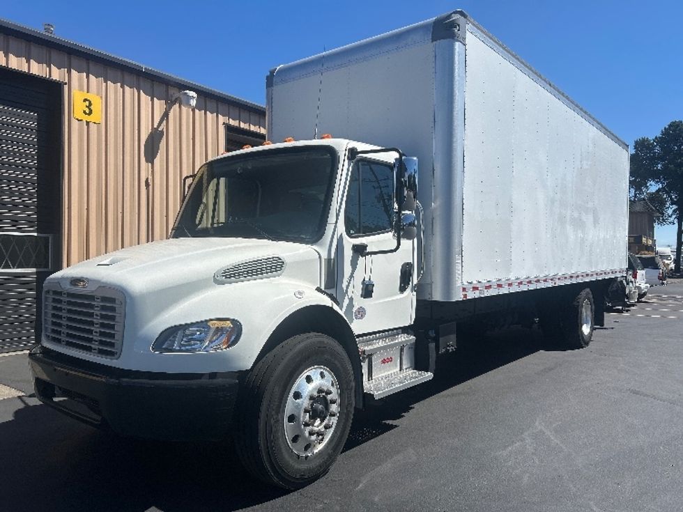 Medium Duty Box Truck-Light and Medium Duty Trucks-Freightliner-2022-M2-Portland-OR-92,510\n\t\tmiles-$ 84,250 - Image 3