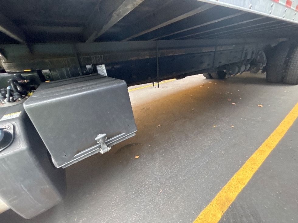 Medium Duty Box Truck-Light and Medium Duty Trucks-Freightliner-2022-M2-Portland-OR-92,510\n\t\tmiles-$ 84,250 - Image 5