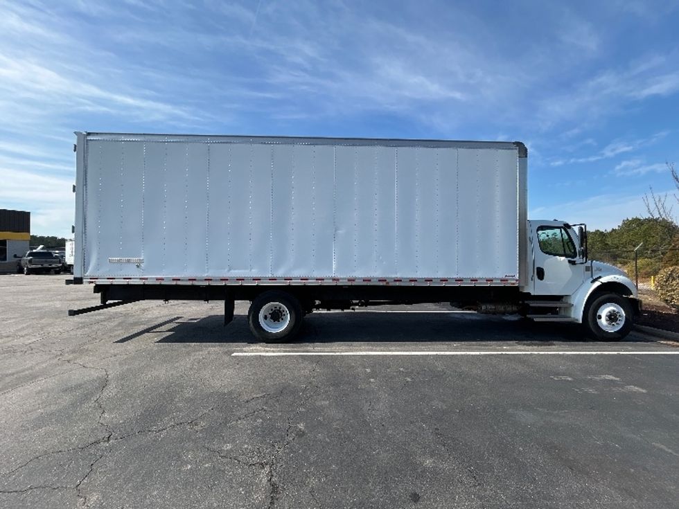 Medium Duty Box Truck-Light and Medium Duty Trucks-Freightliner-2022-M2-Prince George-VA-120,610\n\t\tmiles-$ 68,750 - Image 15