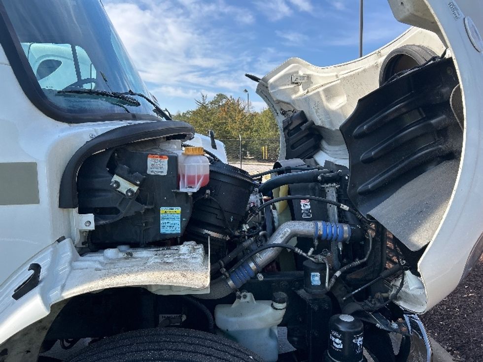 Medium Duty Box Truck-Light and Medium Duty Trucks-Freightliner-2022-M2-Prince George-VA-120,610\n\t\tmiles-$ 68,750 - Image 23