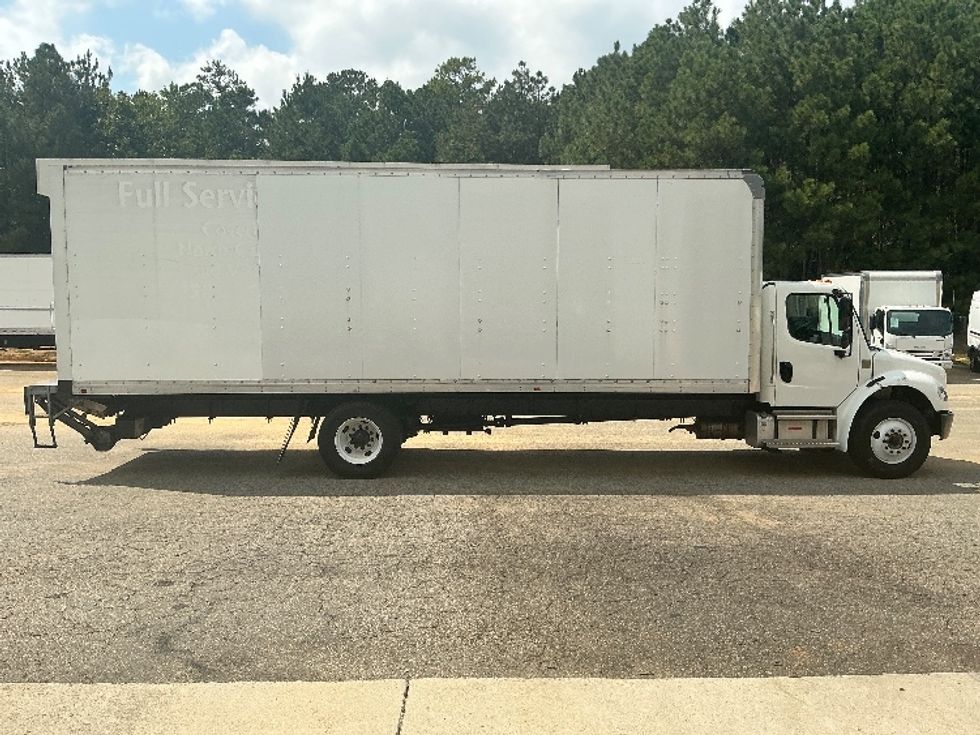 Medium Duty Box Truck-Light and Medium Duty Trucks-Freightliner-2022-M2-Prince George-VA-299,390\n\t\tmiles-$ 48,500 - Image 15