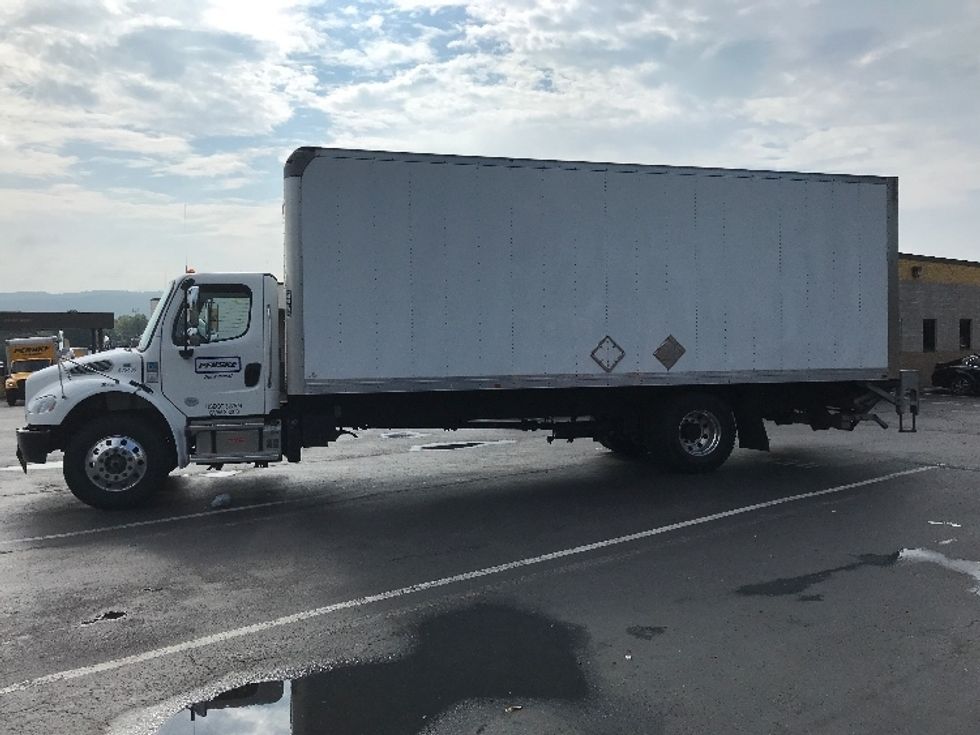 Medium Duty Box Truck-Light and Medium Duty Trucks-Freightliner-2022-M2-Reading-PA-126,078\n\t\tmiles-$ 62,000 - Image 4