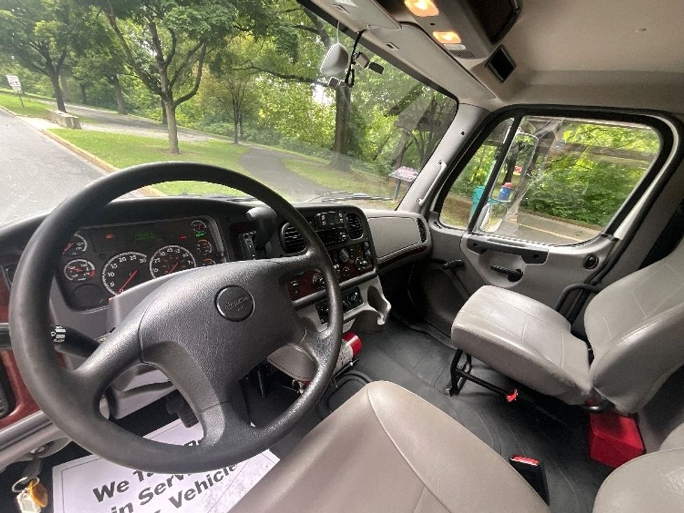 Medium Duty Box Truck-Light and Medium Duty Trucks-Freightliner-2022-M2-Reading-PA-180,309\n\t\tmiles-$ 59,500 - Image 16