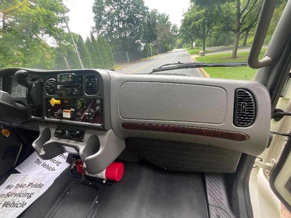 Medium Duty Box Truck-Light and Medium Duty Trucks-Freightliner-2022-M2-Reading-PA-180,309\n\t\tmiles-$ 59,500 - Image 20