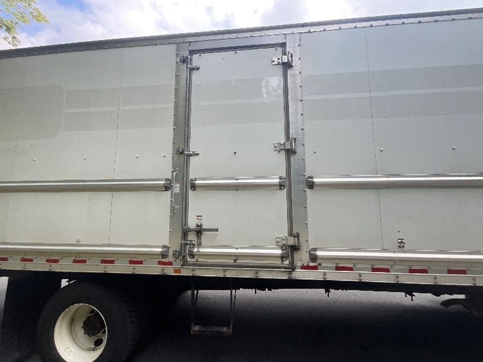 Medium Duty Box Truck-Light and Medium Duty Trucks-Freightliner-2022-M2-Reading-PA-180,309\n\t\tmiles-$ 59,500 - Image 24