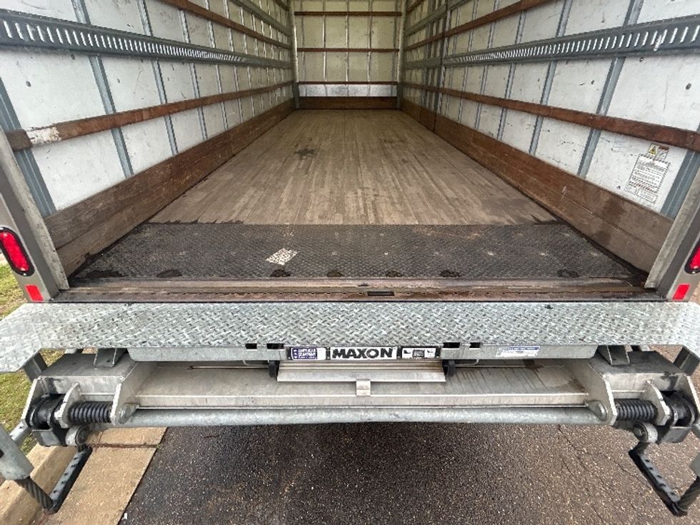Medium Duty Box Truck-Light and Medium Duty Trucks-Freightliner-2022-M2-Richland-MS-263,227\n\t\tmiles-$ 42,250 - Image 10