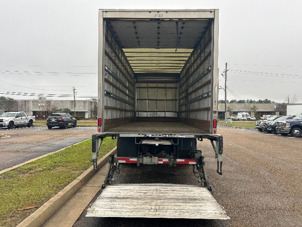 Medium Duty Box Truck-Light and Medium Duty Trucks-Freightliner-2022-M2-Richland-MS-263,227\n\t\tmiles-$ 42,250 - Image 9
