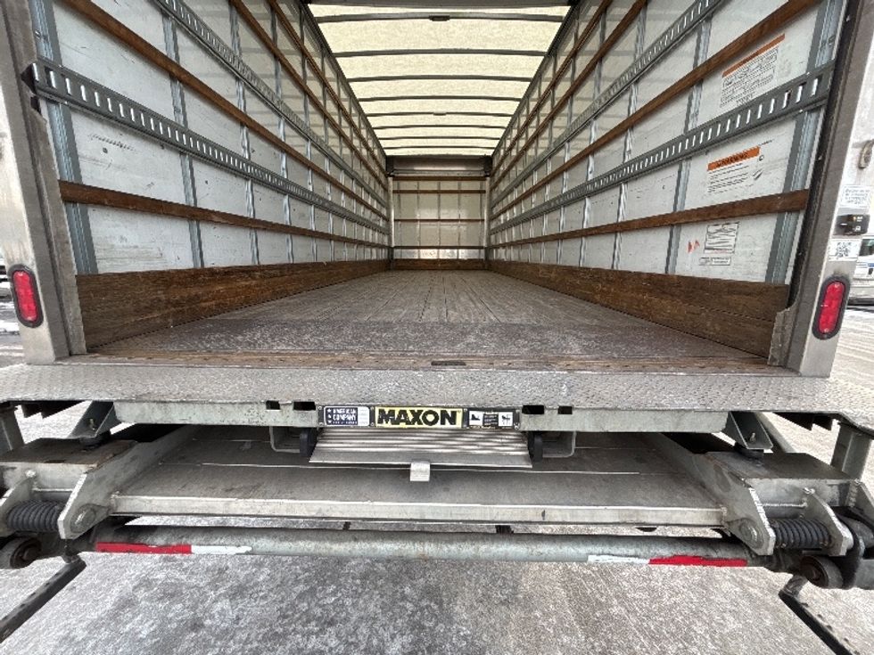 Medium Duty Box Truck-Light and Medium Duty Trucks-Freightliner-2022-M2-Rockville-MD-246,269\n\t\tmiles-$ 52,500 - Image 10