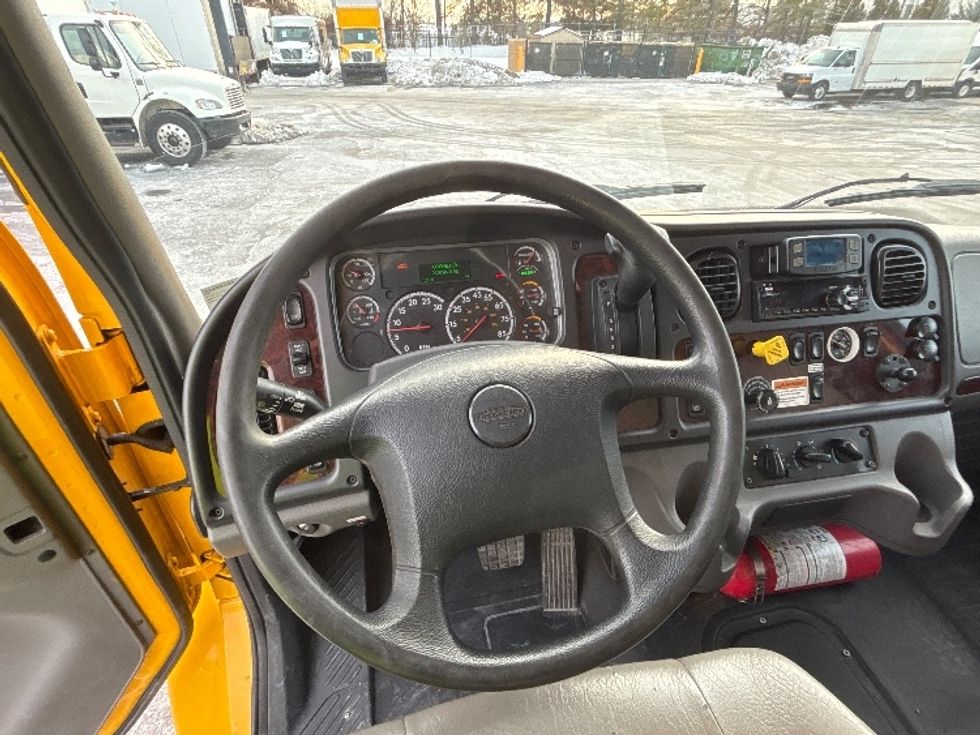 Medium Duty Box Truck-Light and Medium Duty Trucks-Freightliner-2022-M2-Rockville-MD-246,269\n\t\tmiles-$ 52,500 - Image 18