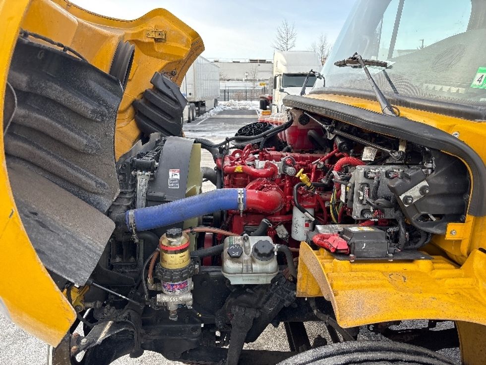Medium Duty Box Truck-Light and Medium Duty Trucks-Freightliner-2022-M2-Rockville-MD-246,269\n\t\tmiles-$ 52,500 - Image 24