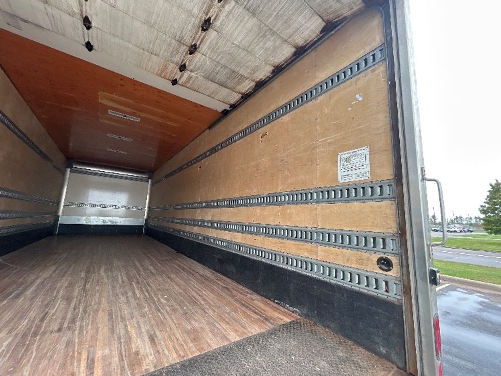 Medium Duty Box Truck-Light and Medium Duty Trucks-Freightliner-2022-M2-Rothschild-WI-258,697\n\t\tmiles-$ 40,750 - Image 12