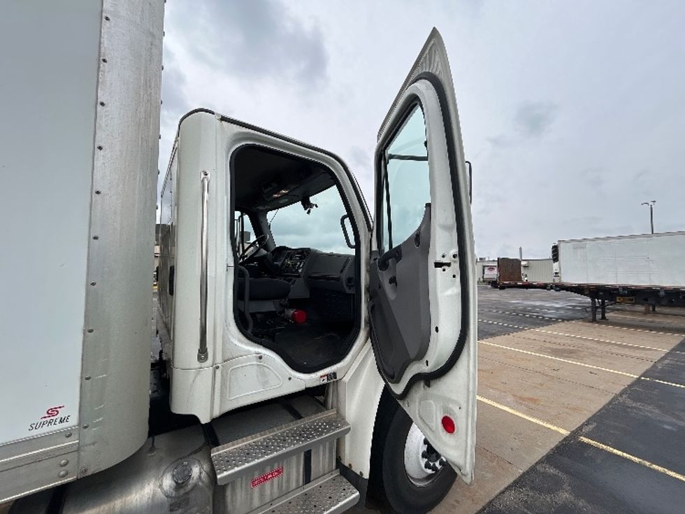 Medium Duty Box Truck-Light and Medium Duty Trucks-Freightliner-2022-M2-Rothschild-WI-258,697\n\t\tmiles-$ 40,750 - Image 20