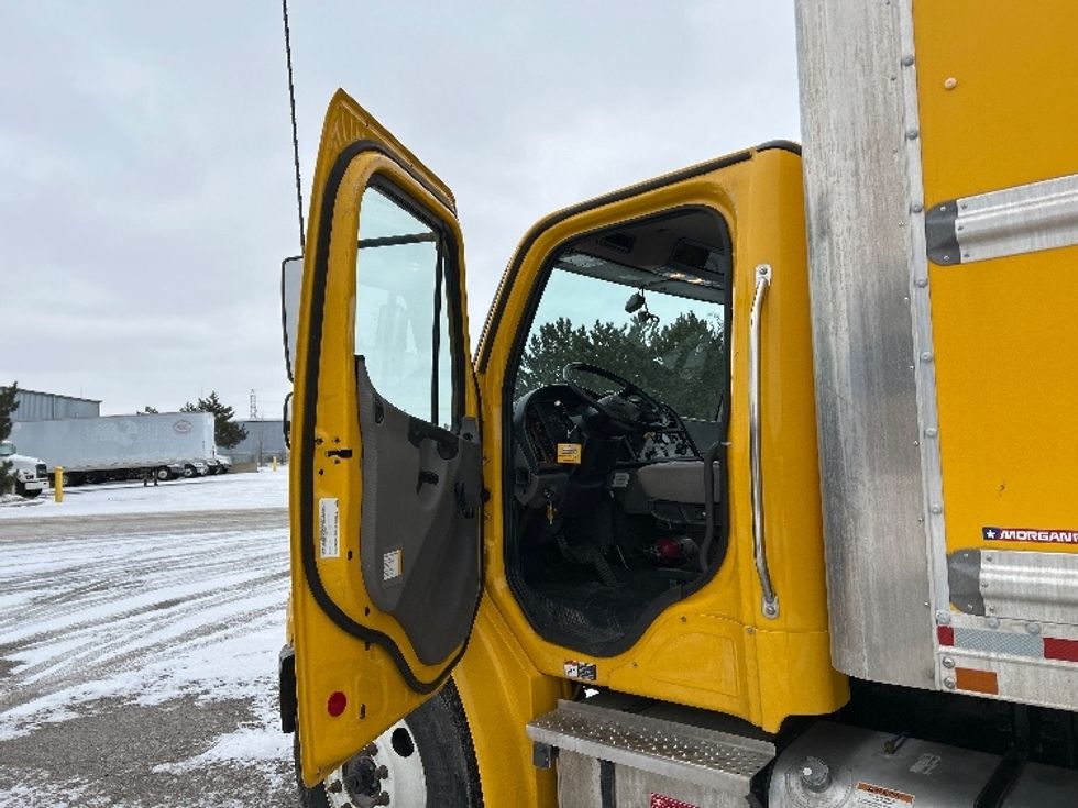 Medium Duty Box Truck-Light and Medium Duty Trucks-Freightliner-2022-M2-Saginaw-MI-113,942\n\t\tmiles-$ 72,750 - Image 13