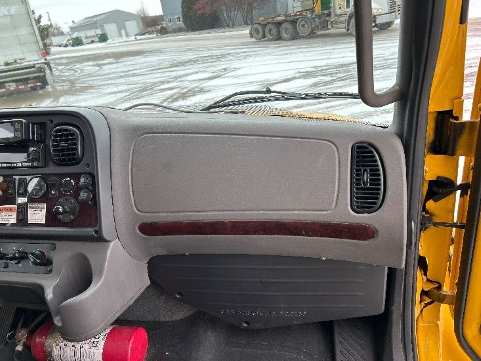 Medium Duty Box Truck-Light and Medium Duty Trucks-Freightliner-2022-M2-Saginaw-MI-113,942\n\t\tmiles-$ 72,750 - Image 18