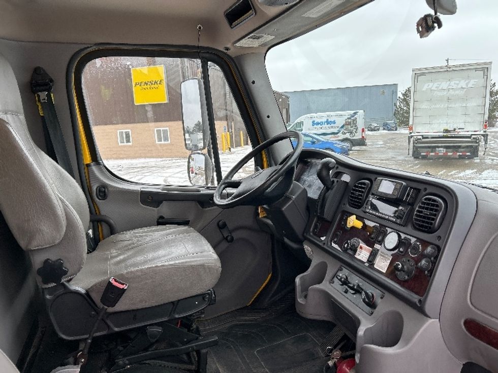 Medium Duty Box Truck-Light and Medium Duty Trucks-Freightliner-2022-M2-Saginaw-MI-113,942\n\t\tmiles-$ 72,750 - Image 19