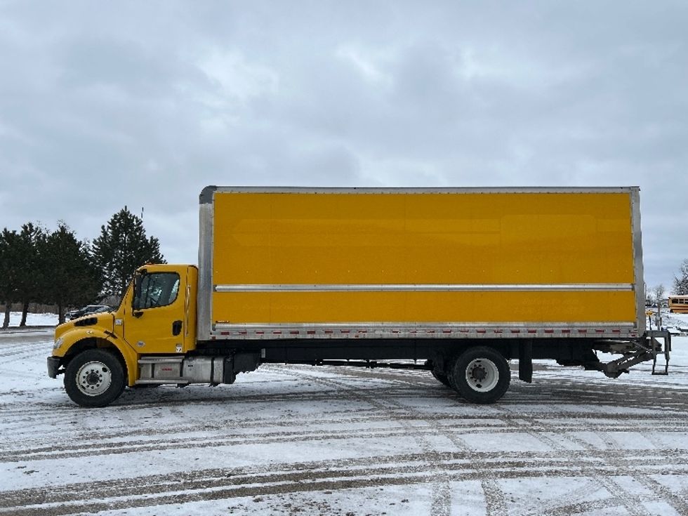 Medium Duty Box Truck-Light and Medium Duty Trucks-Freightliner-2022-M2-Saginaw-MI-113,942\n\t\tmiles-$ 72,750 - Image 4