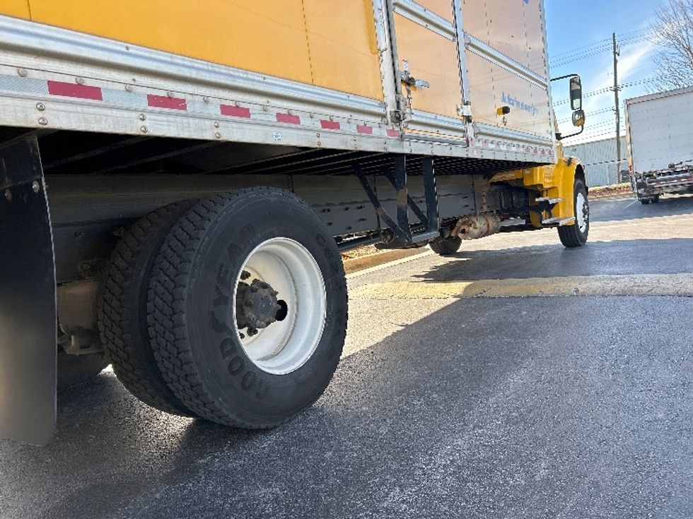 Medium Duty Box Truck-Light and Medium Duty Trucks-Freightliner-2022-M2-Saint Louis-MO-228,872\n\t\tmiles-$ 49,000 - Image 14